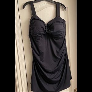 EUC Anne Cole Plus-size Swim Dress